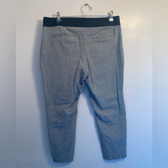 A New Day Houndstooth Cropped Pant - Picture 5 of 7